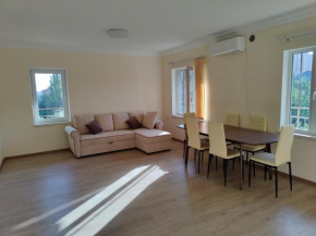 A Rooftop Apartment in HAYP Resort with Pool & Garden